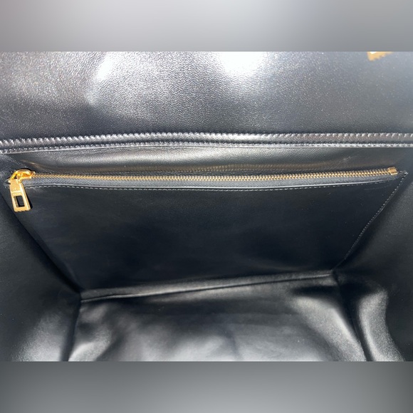 Valentino Garavani Black One Stud Tote - Picture 12 of 14